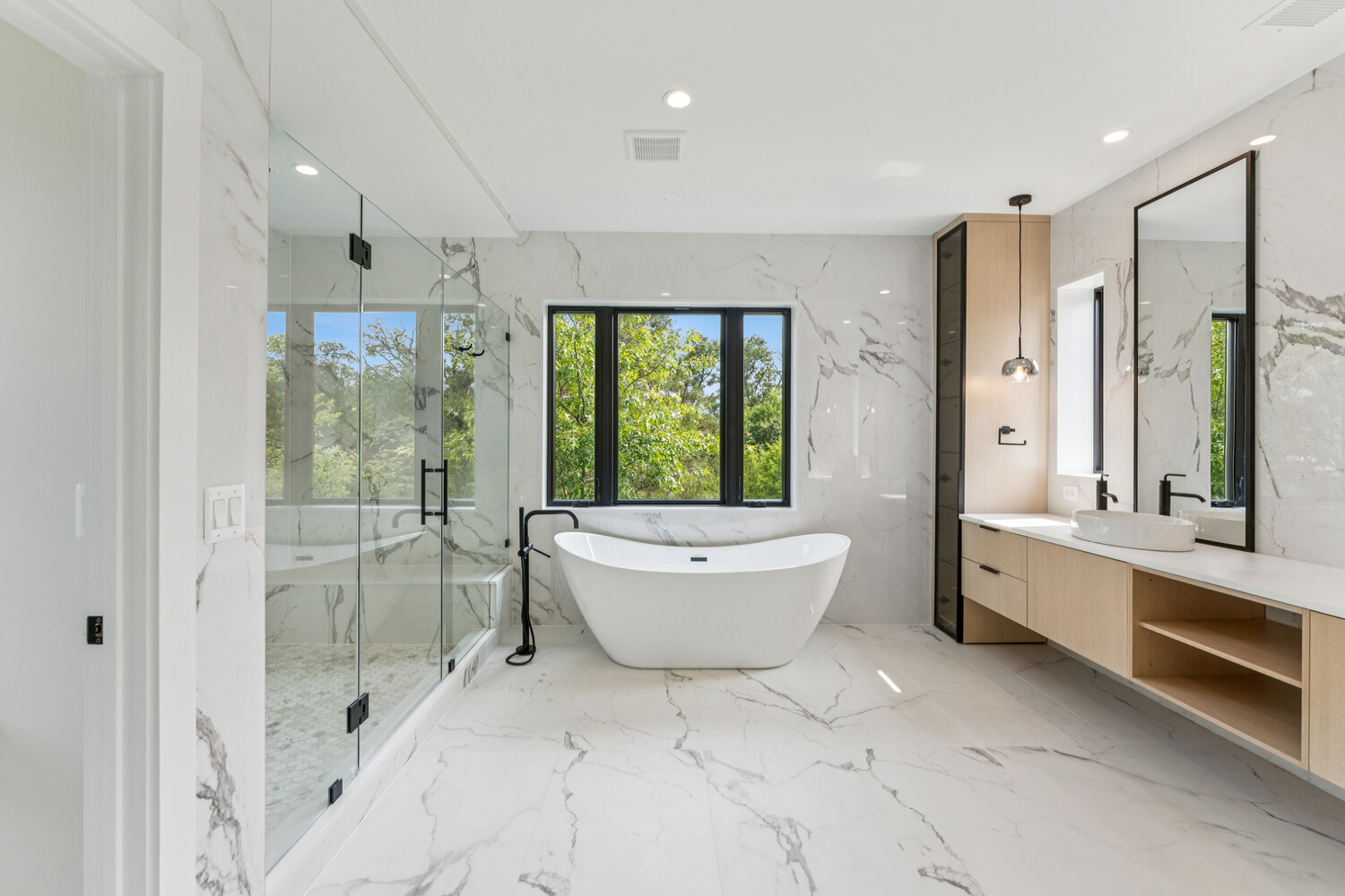 High-end bathroom renovation with marble finishes by DesignLab serving McLean and Great Falls, VA