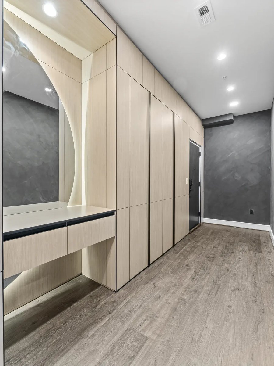 slater-condo-remodel-dressing-room-vanity-mirror-gray-plaster