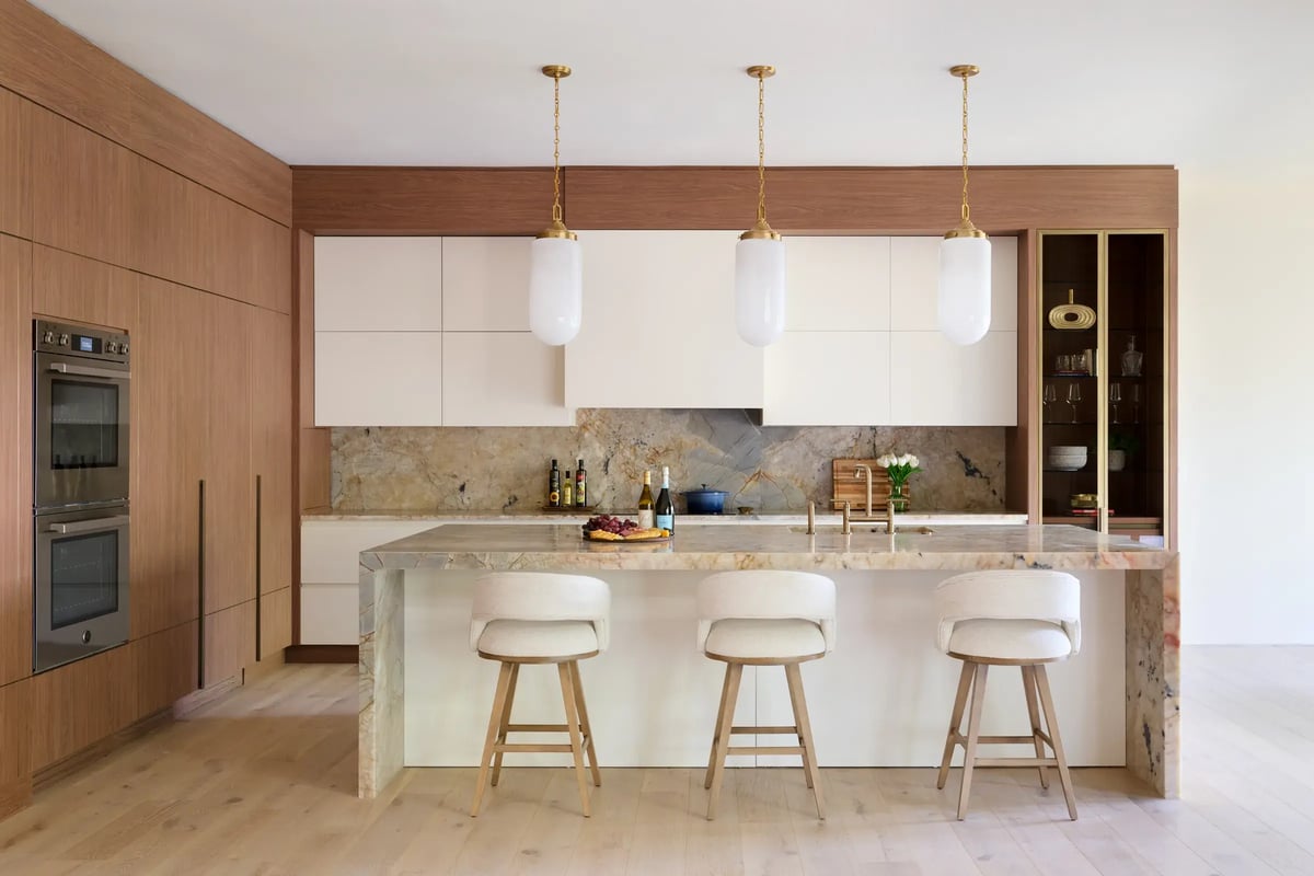 506-stephen-circle-kitchen-quartzite-island-brass-pendants