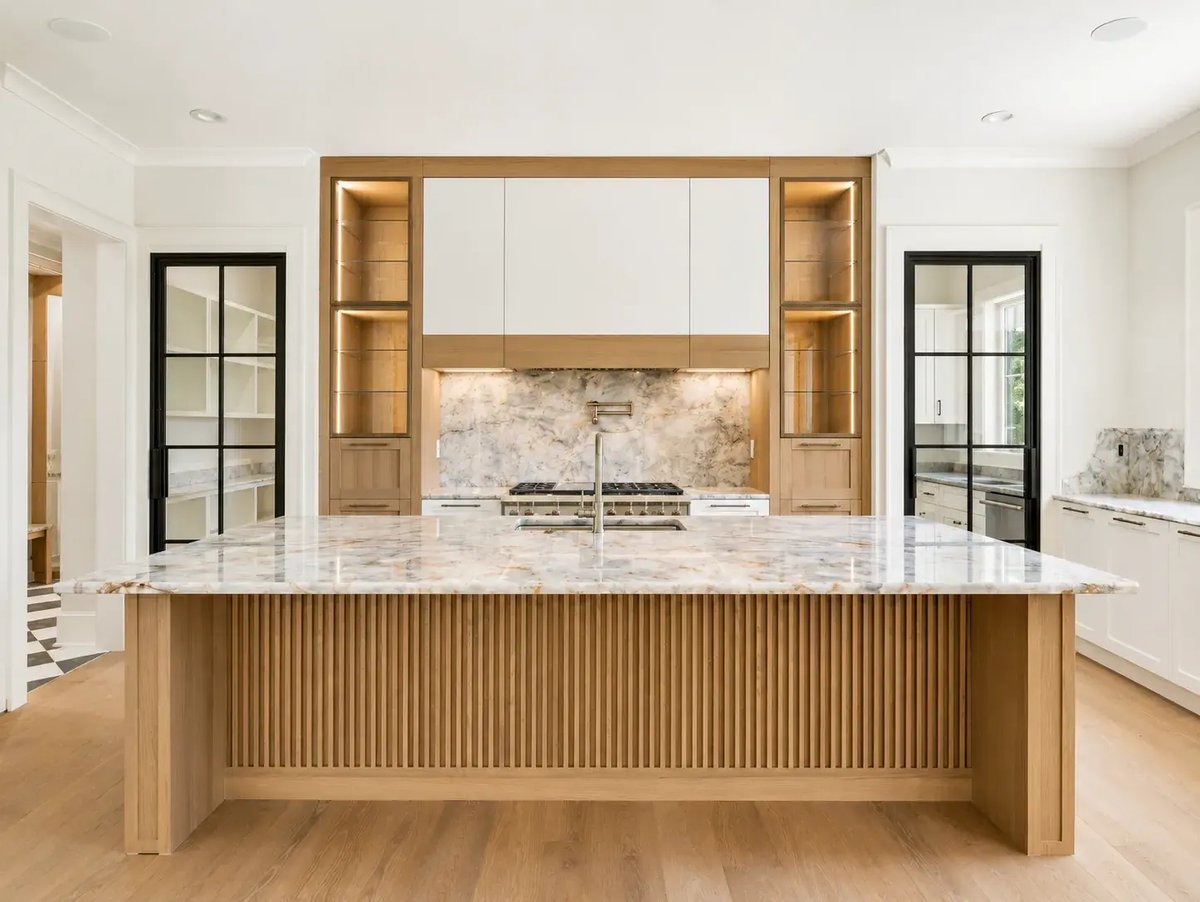 windover-kitchen-remodel-island-elevation-lit-display-cabinets